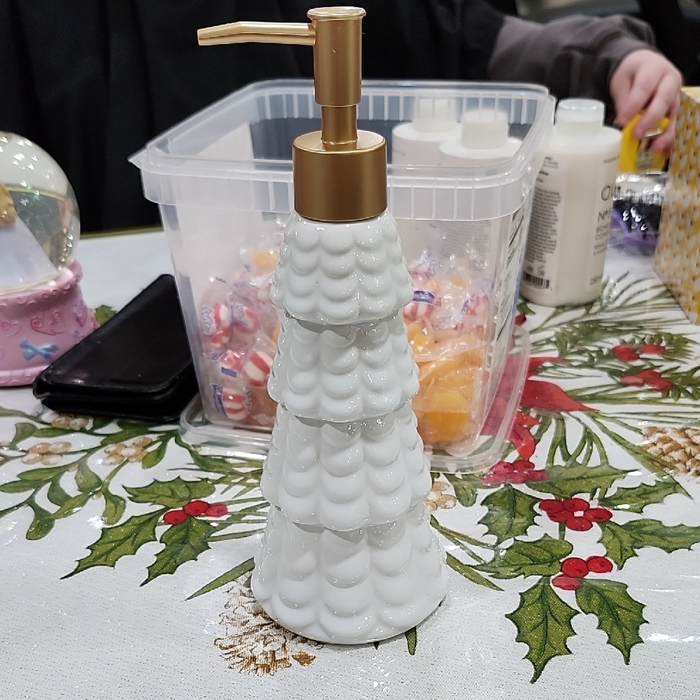 WHITE CERAMIC CHRISTMAS TREE SOAP DISPENSER with a GOLD PUMP